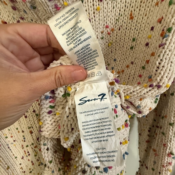 Seven7, Ladies Oversized Raised Dot Cream Crewneck Sweater, Size M - Picture 8 of 10